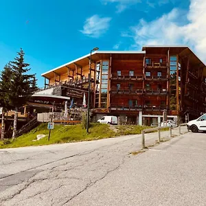https://les-balcons-de-recoin-chamrousse.hotels-rhonealpes.com